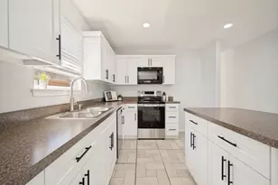 2524 Navasota Dr, Little Elm, TX 75068 - Photo 6