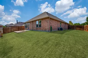 2524 Navasota Dr, Little Elm, TX 75068 - Photo 14