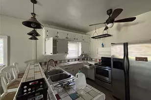 107 College St, Joshua, TX 76058 - Photo 4
