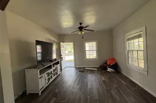 107 College St, Joshua, TX 76058 - Photo 8
