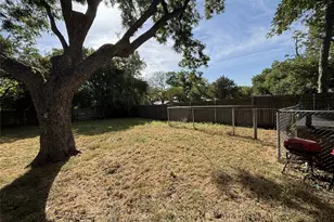 107 College St, Joshua, TX 76058 - Photo 14