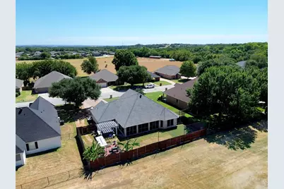 118 Golfers Way, Azle, TX 76020 - Photo 34