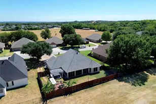 118 Golfers Way, Azle, TX 76020 - Photo 34