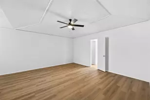 4007 St Christopher Ln, Dallas, TX 75287 - Photo 14