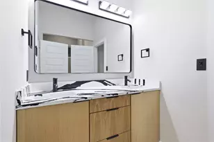 4234 Jamaica St, Dallas, TX 75210 - Photo 12
