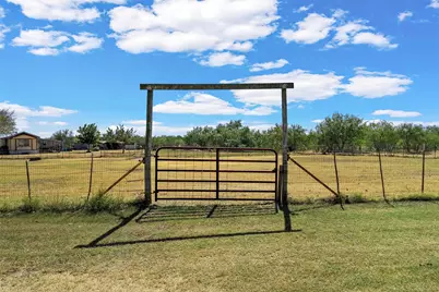405 Fm 308, Mount Calm, TX 76673 - Photo 32