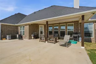 1044 Monarch Ct, Poolville, TX 76487 - Photo 32