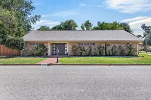 726 Mulberry Dr, Athens, TX 75751 - Photo 1
