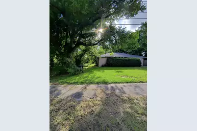 1211 Wolfe City Drive, Greenville, TX 75401 - Photo 16