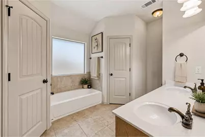 1245 Newcastle Drive, Weatherford, TX 76086 - Photo 8