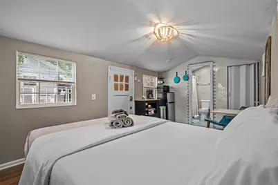 719 Melba Street, Dallas, TX 75208 - Photo 32