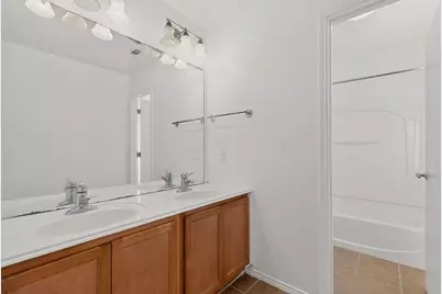 1607 Harbor View Road, Glenn Heights, TX 75154 - Photo 16