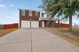 1607 Harborview Rd, Glenn Heights, TX 75154 - Photo 2