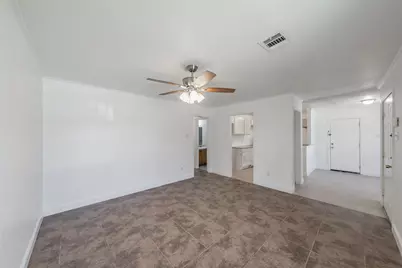 1534 Marfa Avenue, Dallas, TX 75216 - Photo 4