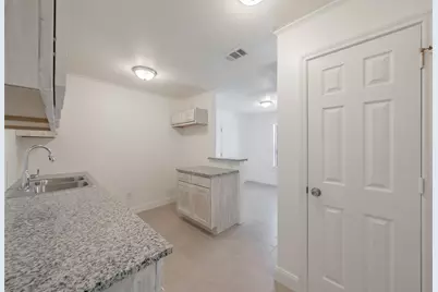 1534 Marfa Avenue, Dallas, TX 75216 - Photo 12