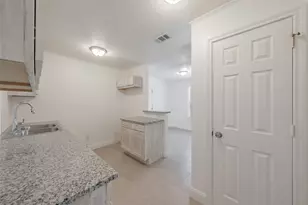 1534 Marfa Ave, Dallas, TX 75216 - Photo 12