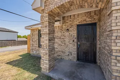 1534 Marfa Avenue, Dallas, TX 75216 - Photo 30