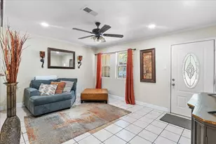 7228 Nosilla St, Fort Worth, TX 76112 - Photo 2