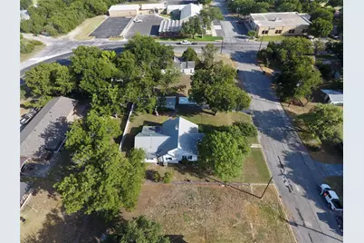 1108 N Reilley Street, Goldthwaite, TX 76844 - Photo 6