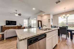 1996 Sunnybrook Dr, Heartland, TX 75126 - Photo 4