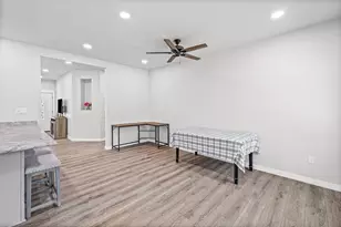 5908 Collins Ct, Granbury, TX 76048 - Photo 16