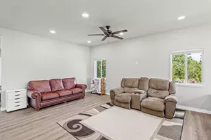 5908 Collins Ct, Granbury, TX 76048 - Photo 22