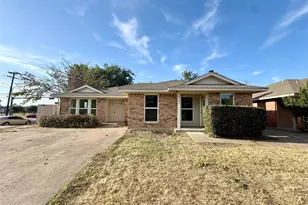 2201 Summer Pl Dr, Arlington, TX 76014 - Photo 2