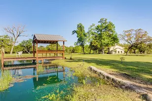 601 E Collard St, Madisonville, TX 77864 - Photo 8