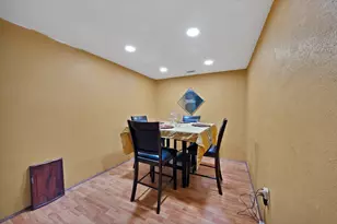 241 S Young Blvd, DeSoto, TX 75115 - Photo 18