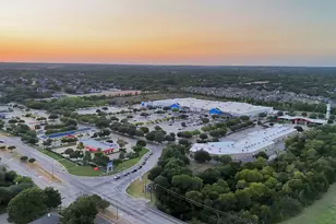 241 S Young Blvd, DeSoto, TX 75115 - Photo 8