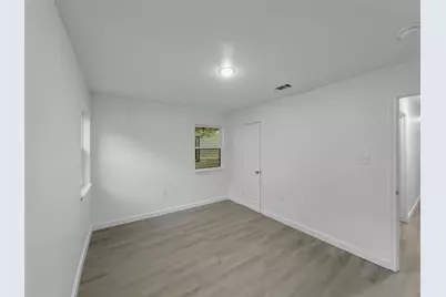1411 Swiss Street, Arlington, TX 76010 - Photo 20