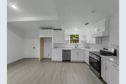 1411 Swiss Street, Arlington, TX 76010 - Photo 8