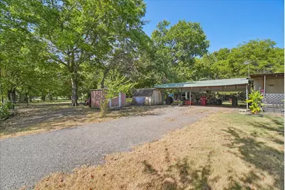 304 W 2nd Street, Dodd City, TX 75438 - Photo 4