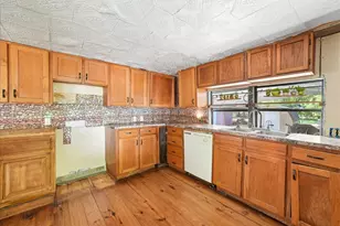 304 W 2nd St, Dodd City, TX 75438 - Photo 10