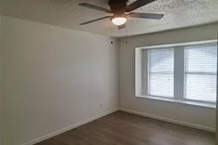 3946 Queens Ct, Garland, TX 75043 - Photo 10