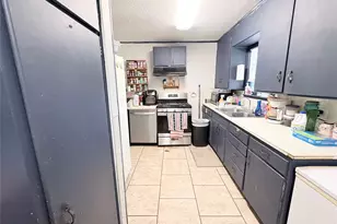 419 E Conner St, Eastland, TX 76448 - Photo 4