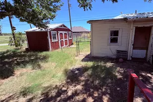 419 E Conner St, Eastland, TX 76448 - Photo 12