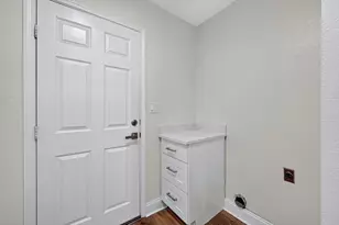 4610 Bellefontaine Ct, Arlington, TX 76017 - Photo 10