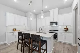 12952 Wymeth Dr, Farmers Branch, TX 75234 - Photo 10