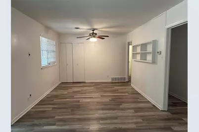 33 Somerset Terrace, Bedford, TX 76022 - Photo 12