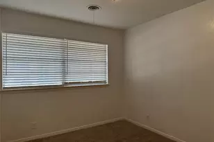 33 Somerset Terrace, Bedford, TX 76022 - Photo 14