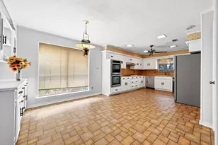 10130 Woodlake Dr, Dallas, TX 75243 - Photo 14