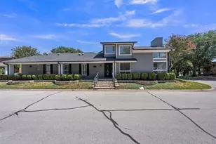8215 Mountain Lake Ct, Fort Worth, TX 76179 - Photo 4