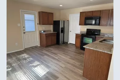 412 Marble Creek Drive, Fort Worth, TX 76131 - Photo 4