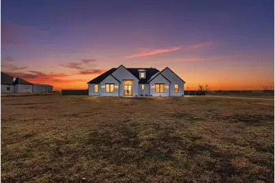 8410 County Road 301, Grandview, TX 76050 - Photo 8