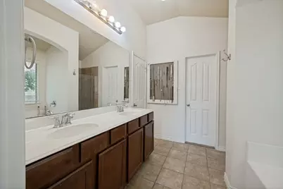 6133 Lamb Creek Drive, Fort Worth, TX 76179 - Photo 8