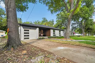 2208 Springhill Dr, Dallas, TX 75228 - Photo 2