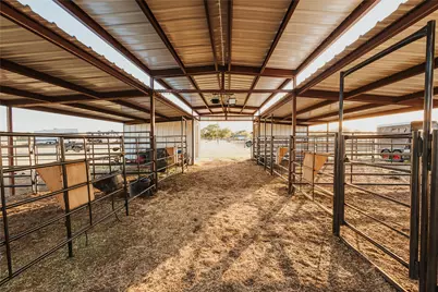 246 Hcr 1450 N, Covington, TX 76636 - Photo 24