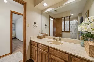 902 Briarcliff Ct, Arlington, TX 76012 - Photo 22