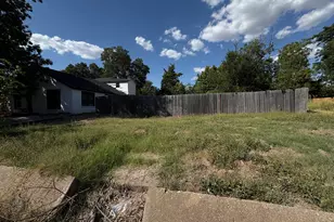 713 E Jefferson St, Waxahachie, TX 75165 - Photo 1